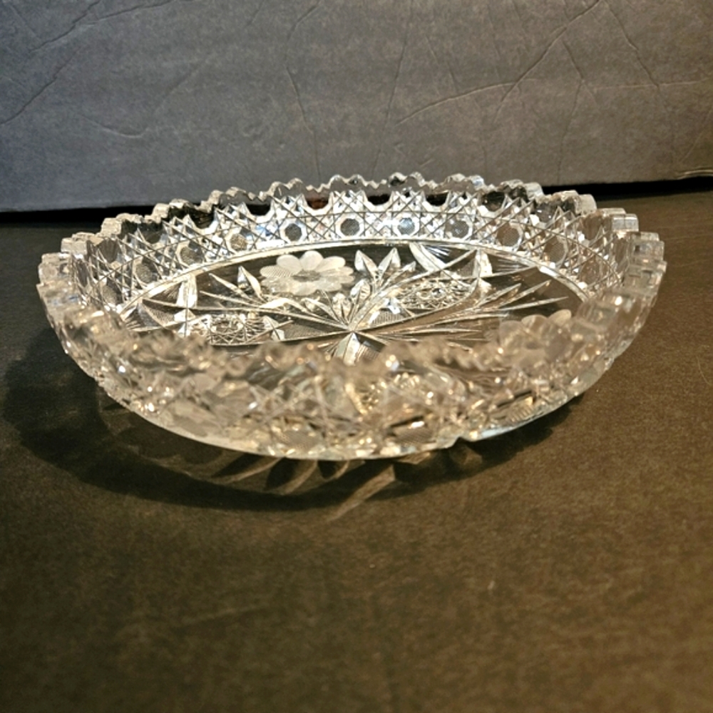 Gorgeous American Brilliant Period Hand Cut Crystal Bowl w/Floral Motif